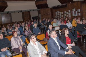 Im Bürgersaal der Gemeinde Großefehn